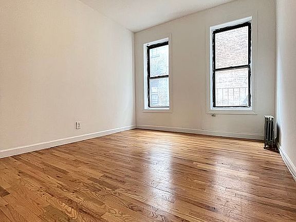 4th image of 110 Convent Ave APT 19