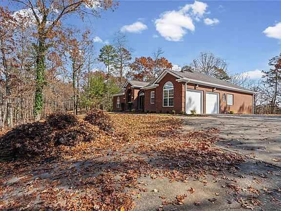 2nd image of 180 Cothran Rd