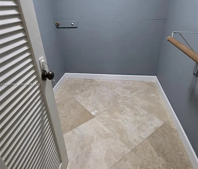 5825 Collins Ave #9C — Photo 40