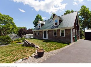 6 Chestnut Hill St, Camden, ME 04843