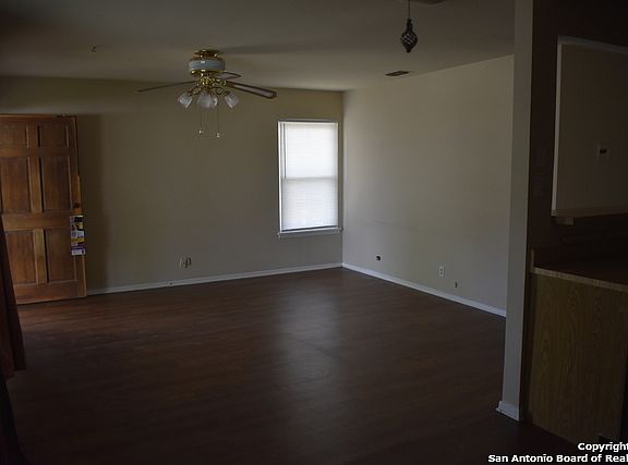 5th image of 5026 Benham Dr
