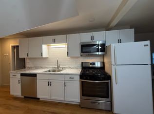 2 Wachusett St #4B, Lowell, MA 01850