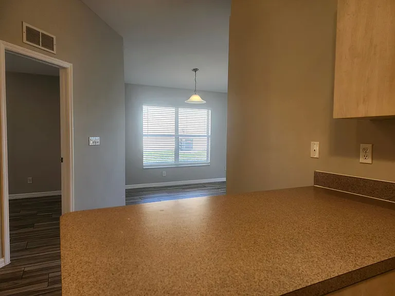 527 Hancock Bridge Pkwy — Photo 6
