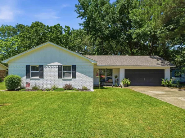 10 Northwood Dr, Conway, AR 72034