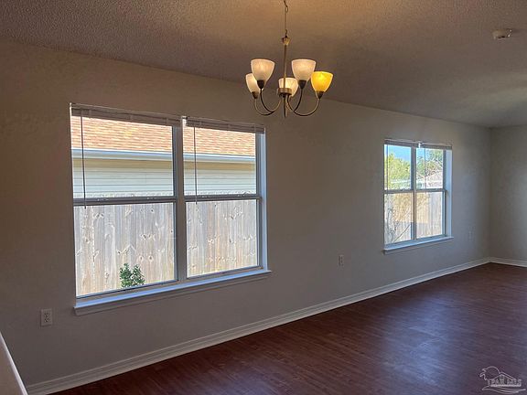 4th image of 5574 Huntleigh Pl