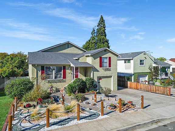 3rd image of 33 Hermosa Avenue