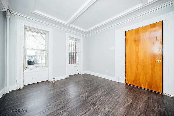 Rented by Nooklyn NYC LLC | media 21