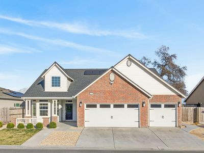 1727 Softwind Drive, Tulare, CA, 93274