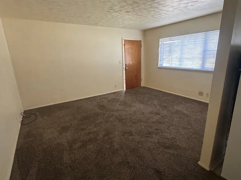 601 S 2nd St #2
