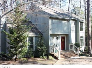 3209 Nuttree Woods Dr, Midlothian, VA 23112