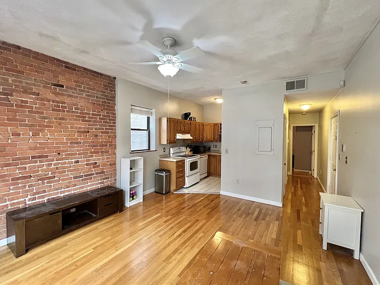 65 Hemenway St #3 — Photo 5