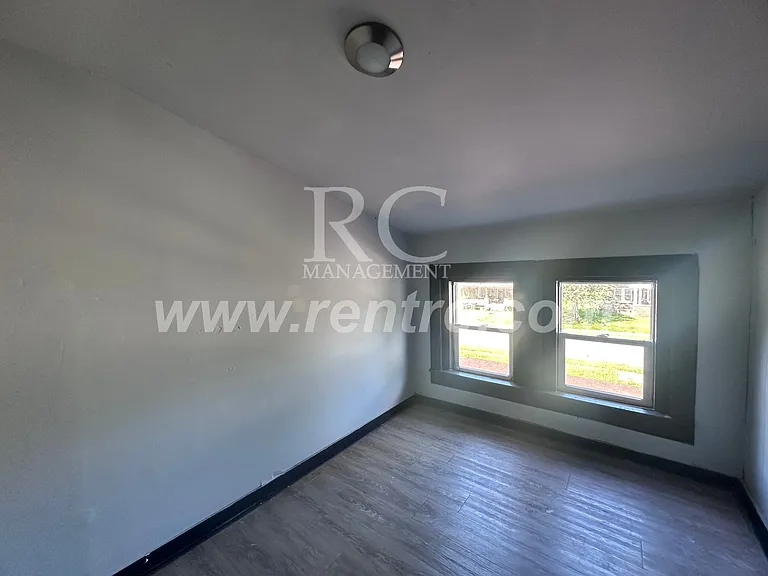 33 Bismark St — Photo 19