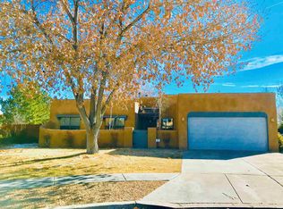 7469 Saratoga Ct, Santa Fe, NM 87507