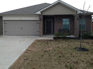 127 Mitchell Dr, Terrell, TX 75160