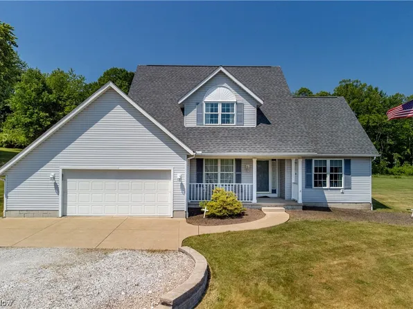 2249 Belfort Ave, Louisville, OH 44641