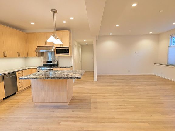 2nd image of 109 16th Ave