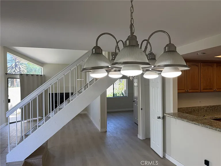 483 Deerfield Ave — Photo 10