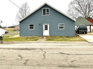 175 S Sycamore St, Campbellsburg, IN 47108