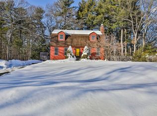 3 Shawnee Cir, Billerica, MA 01821
