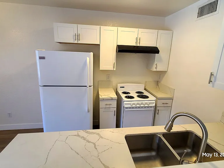 126 E Mohave Rd — Photo 9
