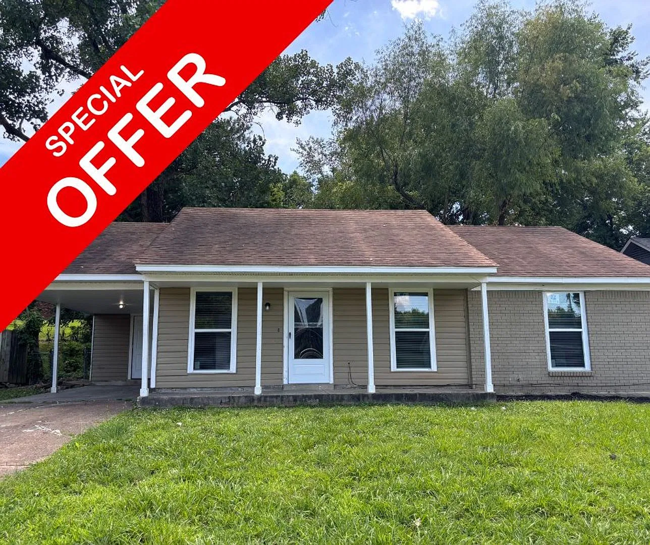 !!Rent Special - 1/2 Off First Month Rent!! Welcome To 2771 Northmeade Ave! — Photo 1