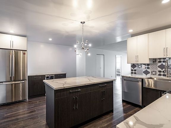 4th image of 10420 Queens Blvd APT 16G