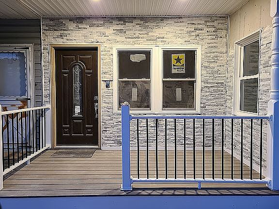 1st image of 441 E Ridge St