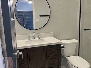 2705 Los Compadres St NW, Albuquerque, NM 87120