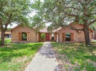 2005 Libby Ln, Grand Prairie, TX 75050