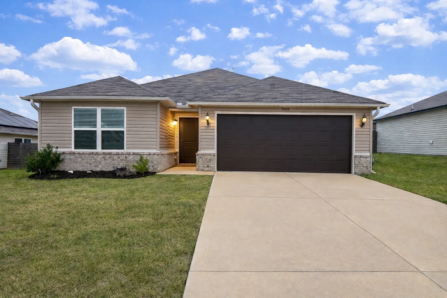 3008 Emerald Park Trail - 1 — Photo 1
