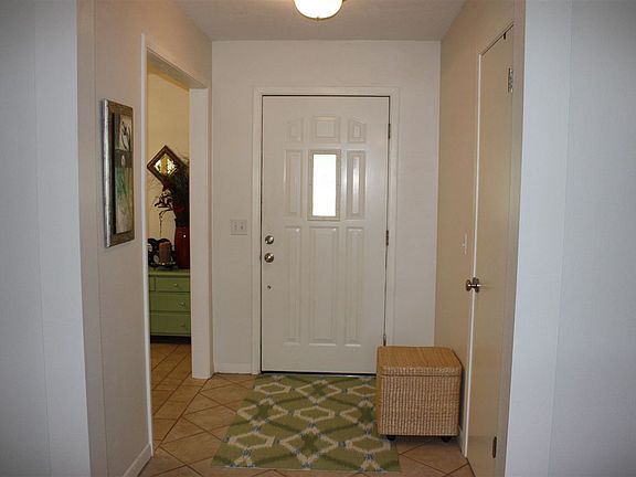 3rd image of 307 Joy Dr
