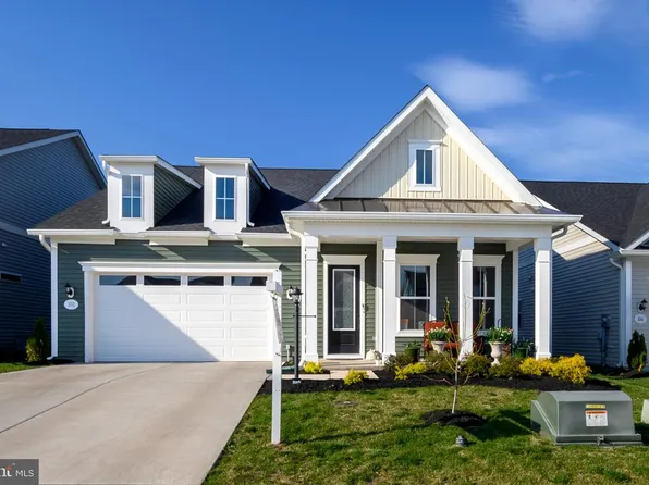 102 Woolgrass Ln, Gettysburg, PA 17325