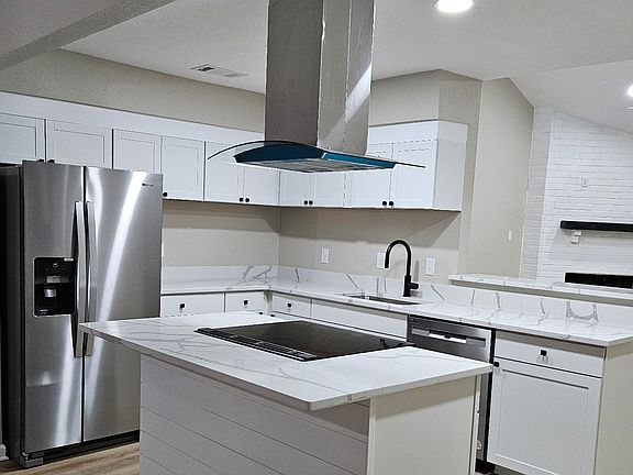 2nd image of 8810 Deerwood Dr