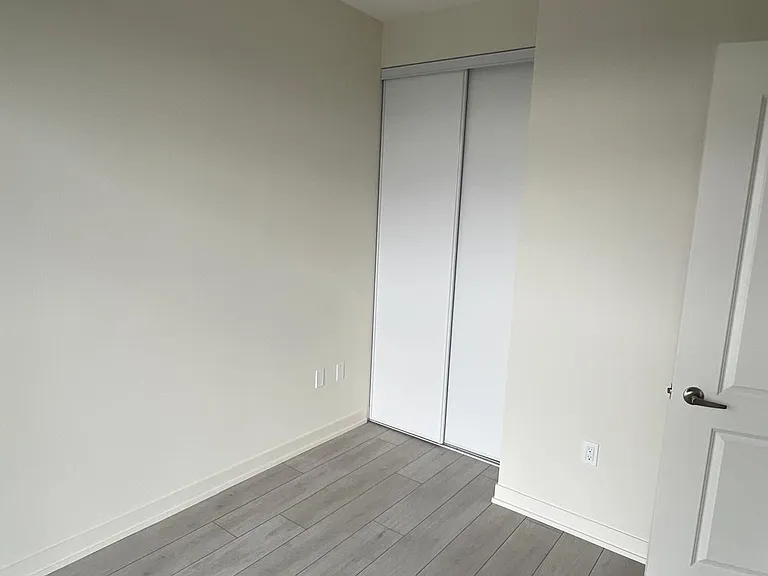 38 Annie Craig Dr #2910 — Photo 8