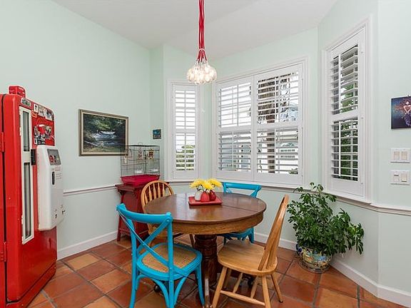 5th image of 466 Ceil Ct