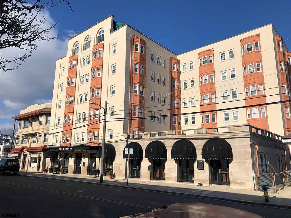 1st image of 807 8th St #215