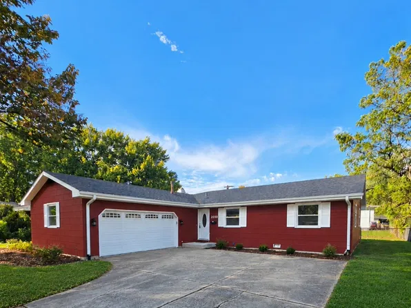 2059 Robert St, Aurora, IL 60506