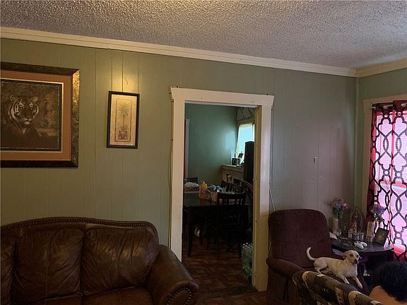 5th image of 7502 Lovett Ave