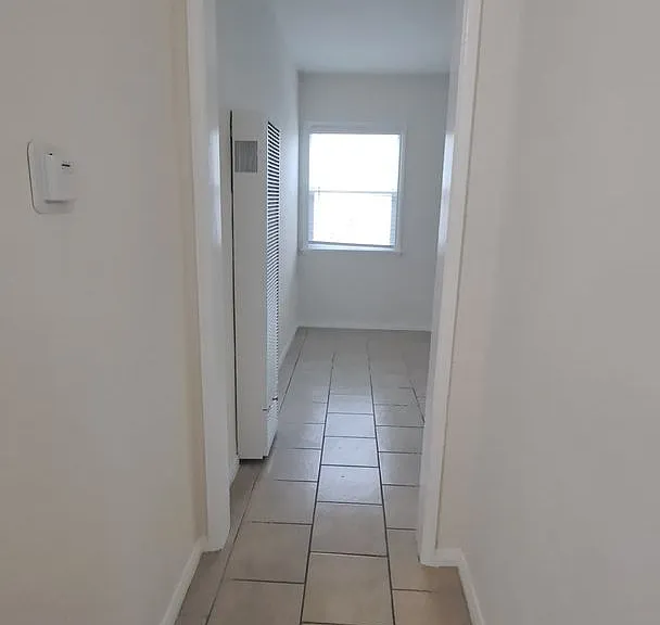 115 E Tamarack Ave — Photo 22