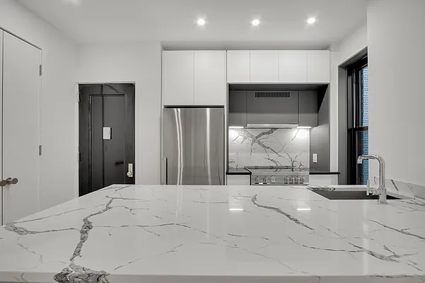 Rented by Brighton Management | media 2