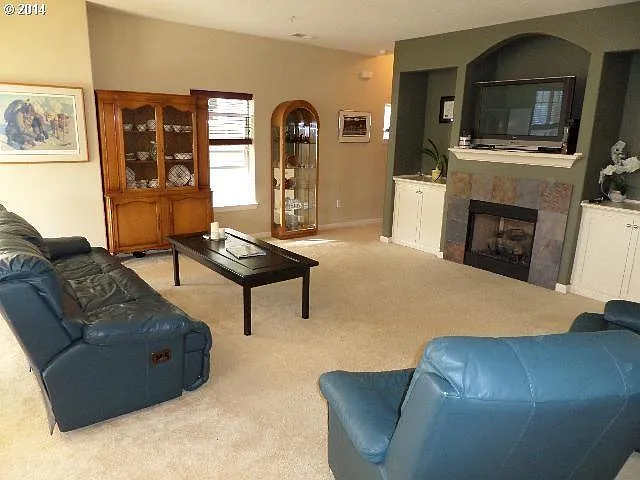 1100 SW 170th Ave #201 — Photo 6