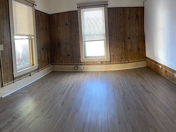 2nd image of 547 Ralston St #7