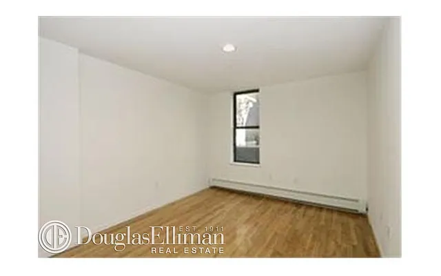 Sold by Douglas Elliman | media 15