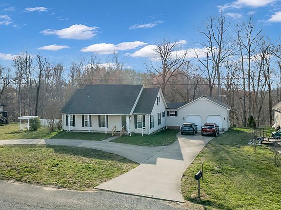 4th image of 672 Old Snow Hill Rd