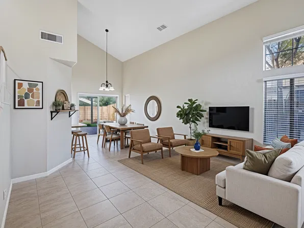 4350 Brookside Dr #A, Hemet, CA 92545