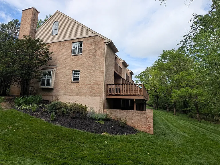 16 Rampart Dr #16 — Photo 80