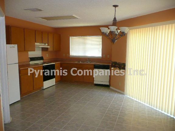 3rd image of 4906 Kenton Hbr