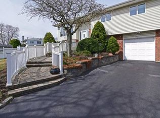 21 Plowboy Path, Commack, NY 11725