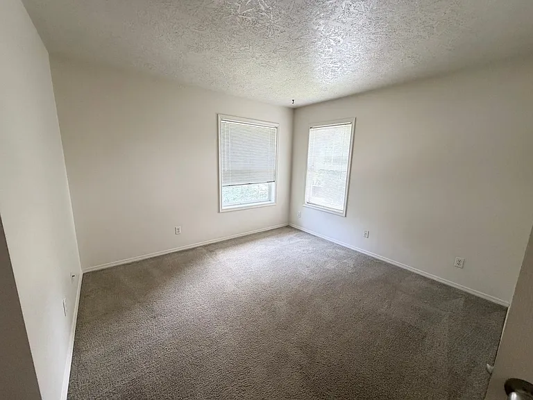 1308-1332 SW Cheltenham St #1308-7 — Photo 11