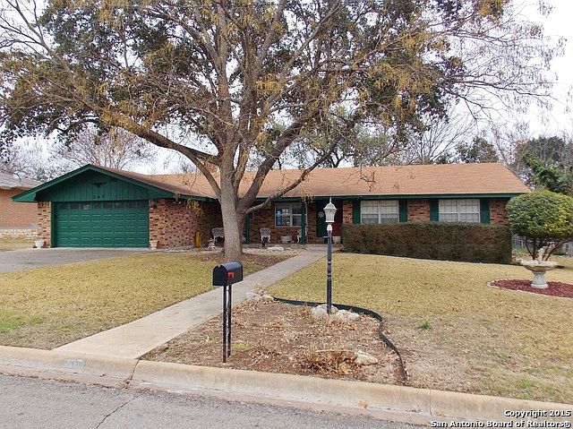1st image of 207 Wild Timber Dr W